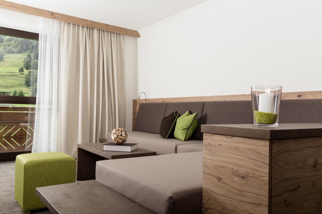 Hotel Tauernhof Kaprun Quarto foto